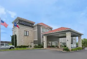 Photograph of La Quinta Inn & Suites, Fredericksburg