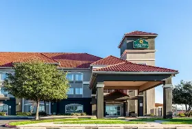 Photograph of La Quinta Inn & Suites, New Braunfels