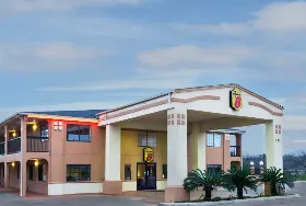 Photograph of Super 8, San Antonio