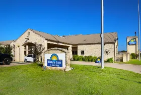 Photograph of Days Inn, Llano