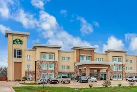 Photograph of La Quinta Inn & Suites, Luling