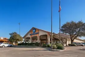 Photograph of Best Western Irving Inn & Suites At Dfw Airport, Irving