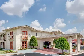 Photograph of Travelodge, North Richland Hills
