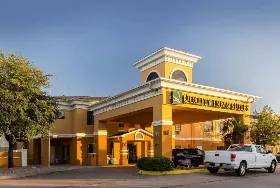 Photograph of Quality Inn, Granbury