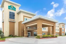 Photograph of La Quinta Inn & Suites, Gonzales