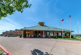 Photograph of Quality Inn, Allen