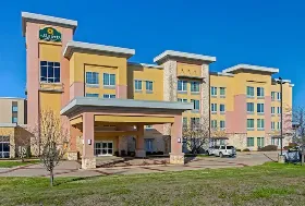 Photograph of La Quinta Inn & Suites, Burleson
