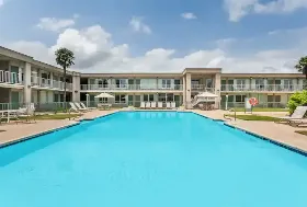 Photograph of Days Inn, Jourdanton