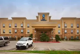 Photograph of Best Western Pines Inn, Bastrop