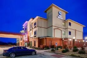 Photograph of Best Western Giddings Inn & Suites, Giddings