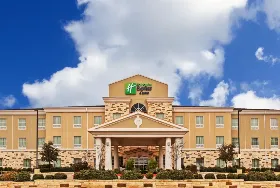 Photograph of Holiday Inn Express, Brady