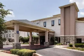 Photograph of Comfort Inn, Burnet