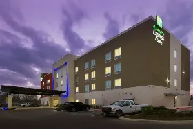Photograph of Holiday Inn Express, New Braunfels