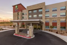 Photograph of Holiday Inn Express, San Marcos