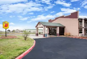 Photograph of Super 8, Giddings