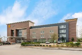 Photograph of La Quinta Inn & Suites, College Station