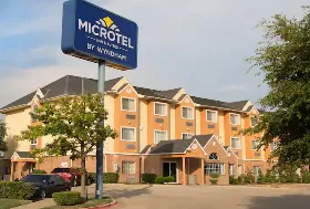 Photograph of Microtel Inn & Suites, Garland