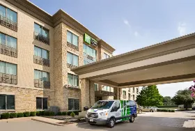 Photograph of Holiday Inn Express, Allen