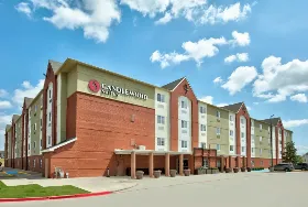 Photograph of Candlewood Suites, Fort Worth