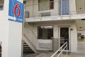 Photograph of Motel 6, Austin
