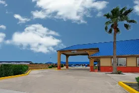 Photograph of Americas Best Value Inn, Sinton