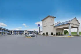 Photograph of Americas Best Value Inn, Hillsboro