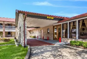 Photograph of Americas Best Value Inn, Columbus