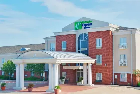 Photograph of Holiday Inn Express, Livingston