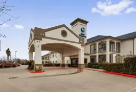 Photograph of Best Western Dayton Inn & Suites, Dayton
