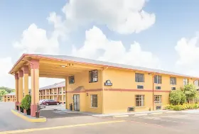 Photograph of Days Inn, Marshall