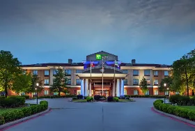 Photograph of Holiday Inn Express, Orange