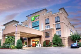 Photograph of Holiday Inn Express, Tyler