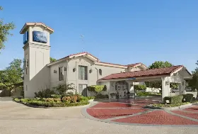 Photograph of Baymont Inn & Suites, Longview