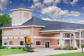 Photograph of Super 8, Carthage