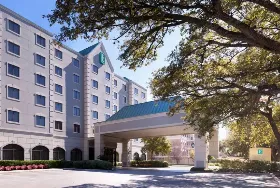 Photograph of Embassy Suites, Houston