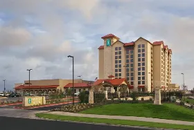 Photograph of Embassy Suites, San Marcos