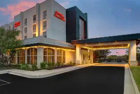 Photograph of Hampton Inn, Austin