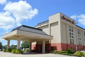 Photograph of Hampton Inn, Houston