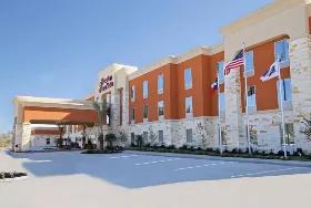 Photograph of Hampton Inn, Winnie