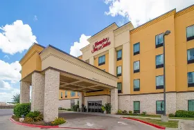 Photograph of Hampton Inn, Bastrop