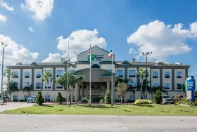 Photograph of Holiday Inn Express, Alvin