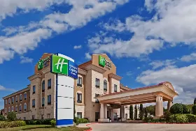 Photograph of Holiday Inn Express, Victoria