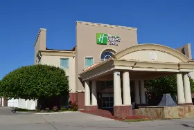 Photograph of Holiday Inn Express, Gainesville