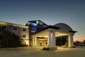 Photograph of Holiday Inn Express, Vernon