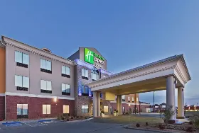 Photograph of Holiday Inn Express, Brownfield