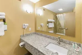Photograph of Quality Inn, Lubbock