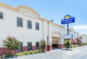 Photograph of Days Inn, Big Spring