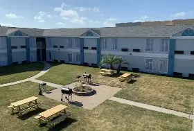 Photograph of Days Inn, Rockport