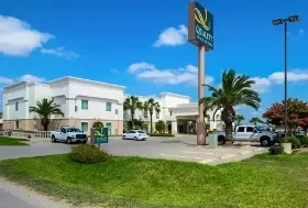 Photograph of Quality Inn, Robstown