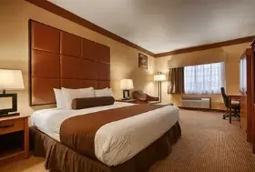 Photograph of SureStay Plus Hotel By Best Western Beeville,